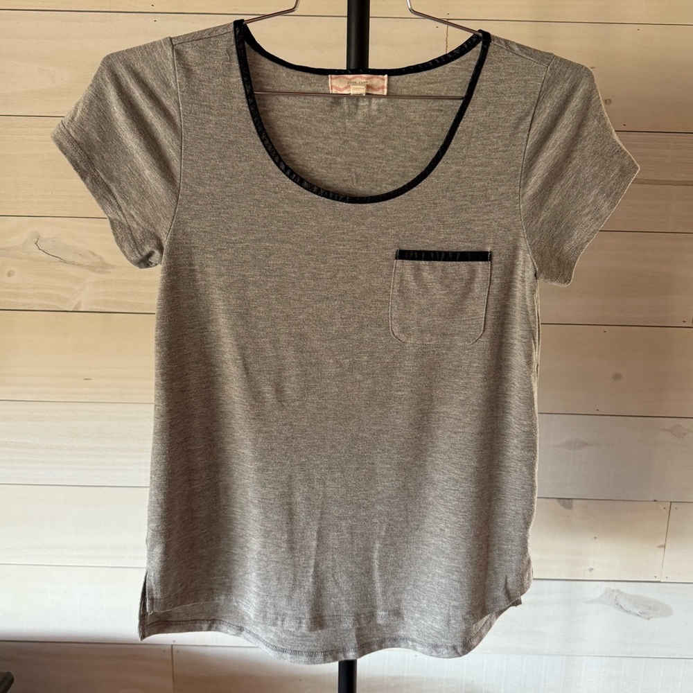 Women's Pink Rose Short Shirt